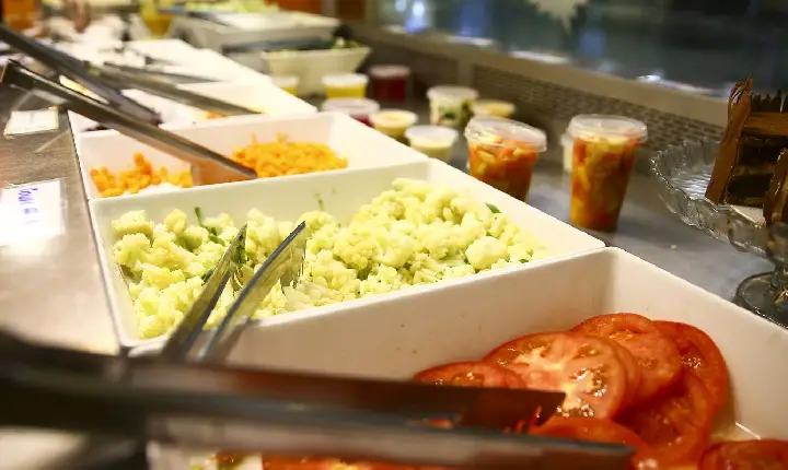 Alelo obtém liminar contra nova regra do vale-alimentação 