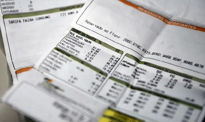 Aneel mantém bandeira para vermelha 1 na conta de luz em novembro