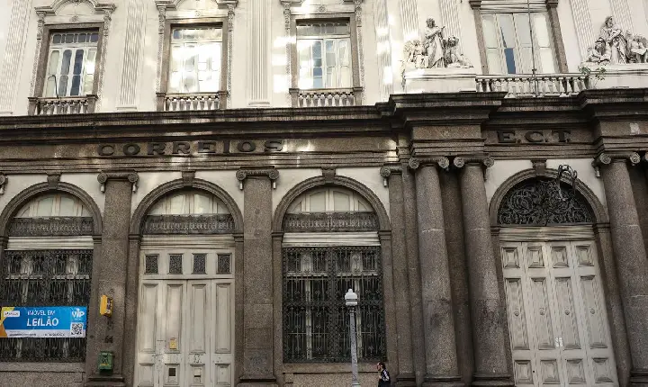 Antiga sede dos Correios no centro do Rio vai a leilão nesta quinta