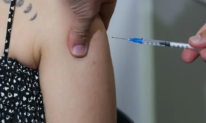 Anvisa indica vacina contra o HPV para prevenir mais tipos de câncer