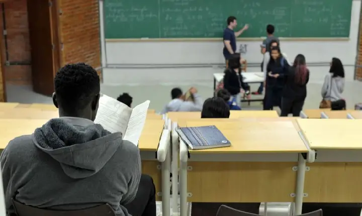 BNDES apoia formação continuada de professores da rede pública