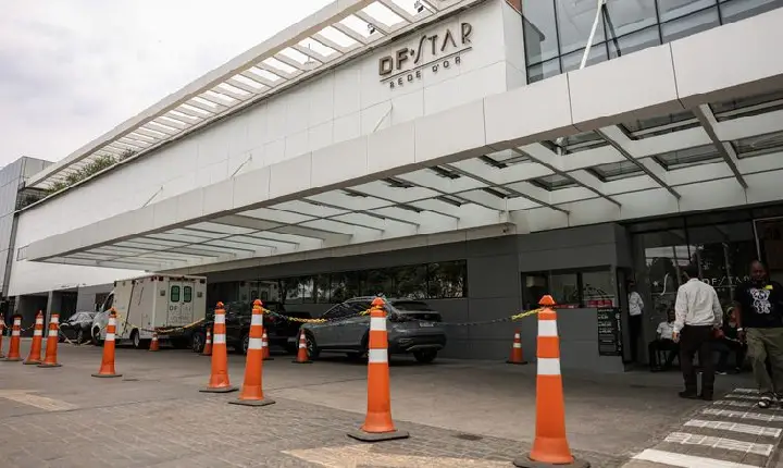 Bolsonaro passa por cirurgia após crise de soluço 