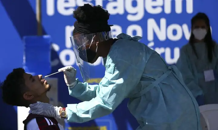 Brasil registra 11,7 mil casos de covid-19 e 36 mortes em 24 horas