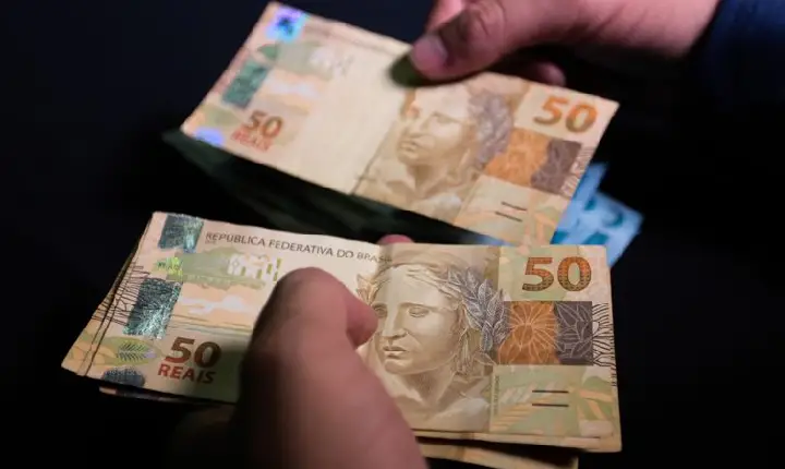 Brasileiros sacaram R$ 455,68 milhões esquecidos em bancos em setembro