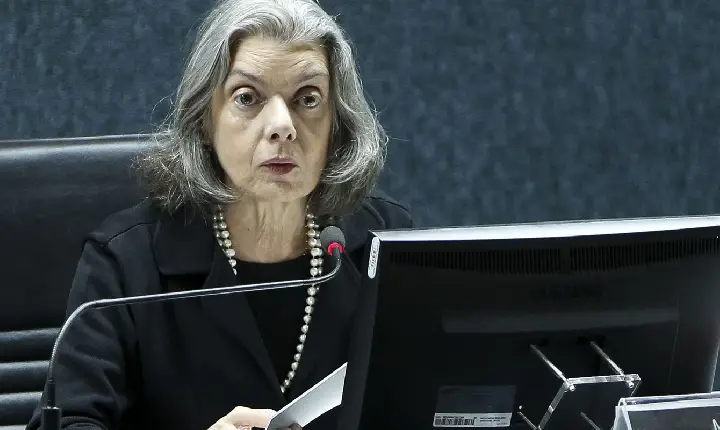 Cármen Lúcia apresenta regras para atuação de juízes nas eleições 