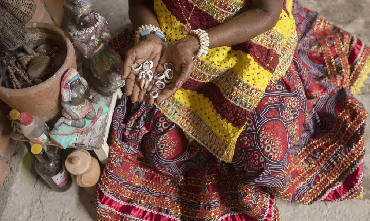 Cartilha une saberes de terreiros e prevenção do câncer em negras