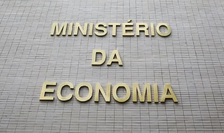 Ciência e Tecnologia e Educação lideram bloqueio orçamentário
