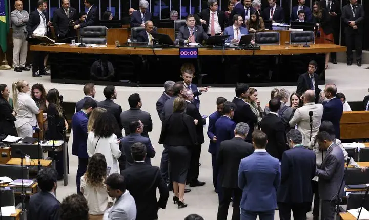 Congresso aprova LDO com superávit de R$ 34 bilhões em 2026