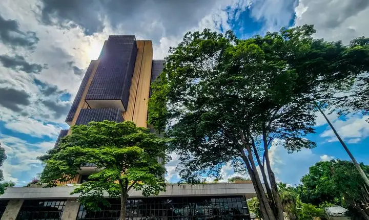 Contas externas têm saldo negativo de US$ 9,8 bilhões em setembro