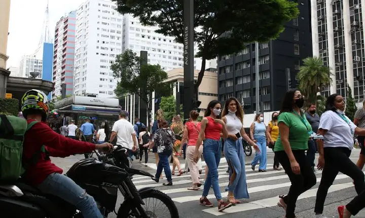 Covid-19: Brasil registra 9,7 mil casos e 132 mortes em 24 horas