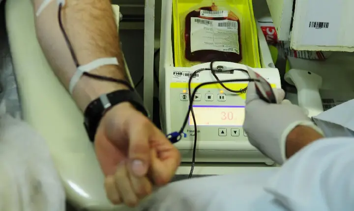 Covid-19: Ministério da Saúde recomenda a doadores de sangue que façam procedimento antes de se vacinarem