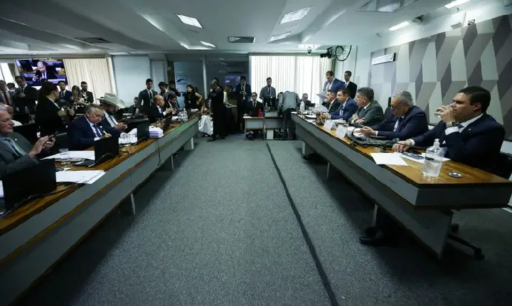 CPMI cancela sessão após investigados apresentarem atestado e HC