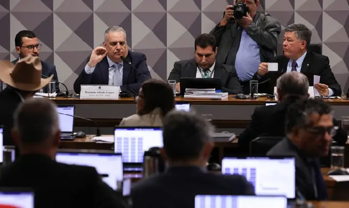 CPMI do INSS rejeita convocar Lulinha e o ministro Jorge Messias