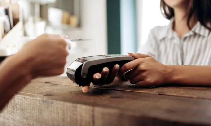 Economia brasileira deve crescer 5,3% em 2021 graças a reformas estratégicas do governo federal, aponta FMI