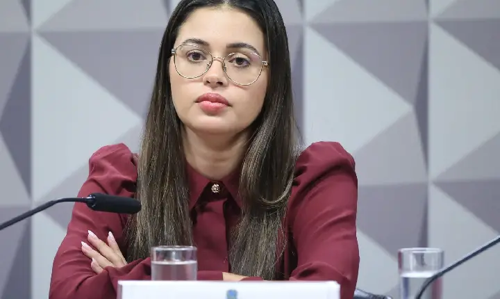 Empresária passa mal e depoimento é encerrado na CPMI do INSS