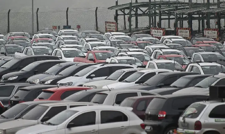 Fenabrave prevê crescimento de 3% para automóveis e comerciais leves 