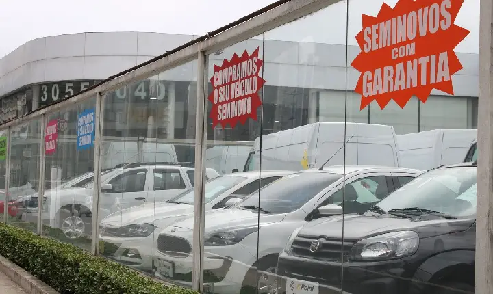 Financiamento de veículos fecha 2025 com 7,3 milhões de unidades 