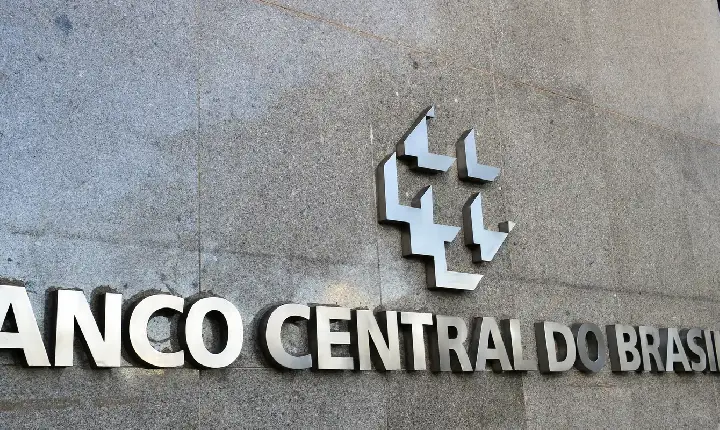 Juros para famílias sobem para 60,1% ao ano em 2025