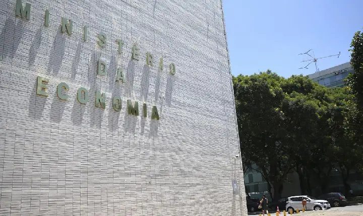 Lei de Licitações: deputado defende critério de “técnica e preço”