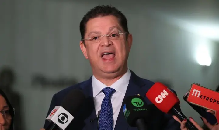 Líder do PL na Câmara dos Deputados nega desvios de verbas 