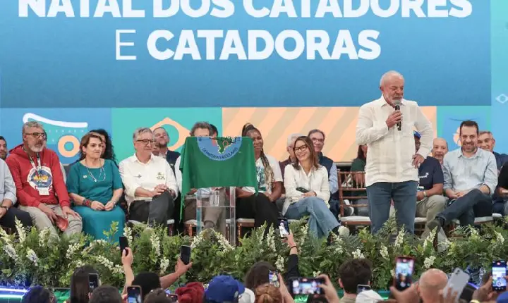 Lula defende que catadores tenham mais acesso à serviços públicos