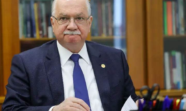 Master: Fachin se reúne com PF para tratar de citações a ministros