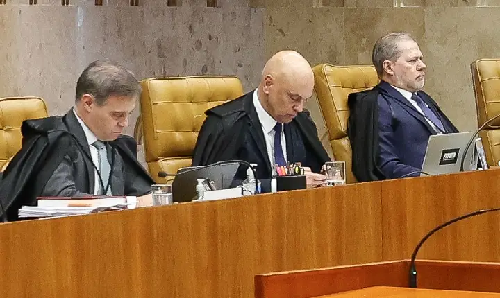 Mendonça acusa Moraes de direcionar investigação no STF