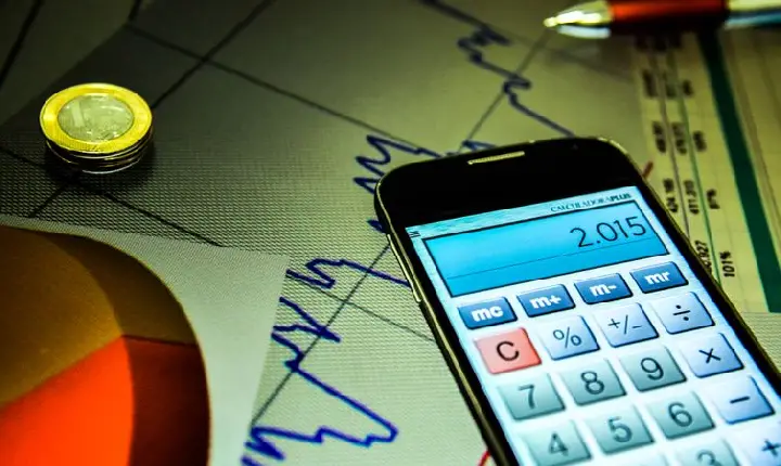 Mercado financeiro reduz previsão da inflação para 4,56%, em 2025