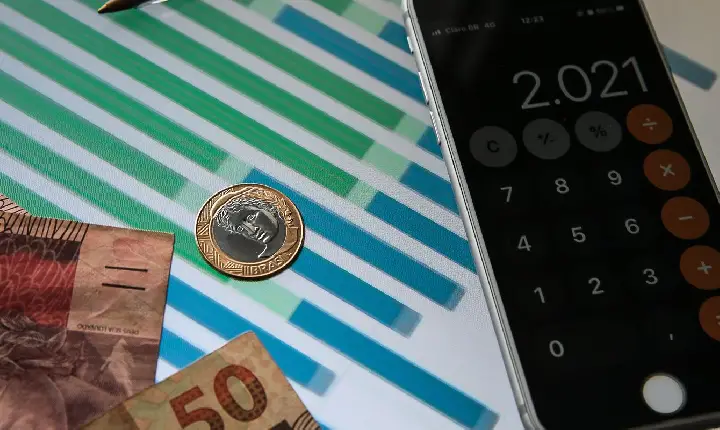 Mercado financeiro reduz projeção da inflação para 5,30%