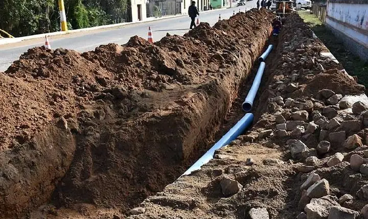 Obra de Saneamento Básico. Foto: Agência Senado. POLÍTICA | REGULARIZAÇÃO AMBIENTAL Lei Geral do Licenciamento Ambiental