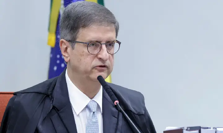 PGR apresenta parecer contrário à prisão domiciliar para Bolsonaro