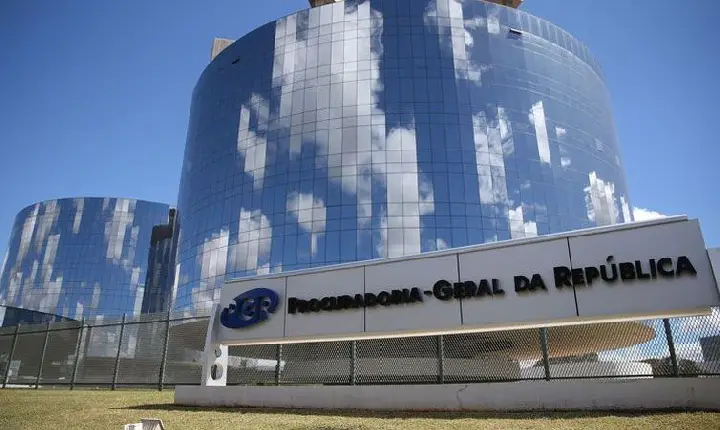 PGR defende legalidade do perdão da pena de Daniel Silveira