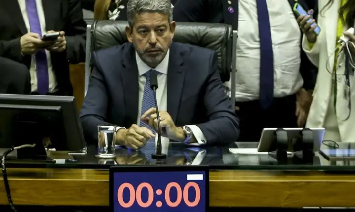 Presidente da Câmara busca acordo para votar desoneração de tarifas 