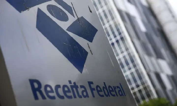 Receita Federal bate recorde de arrecadação em abril: R$195 bilhões