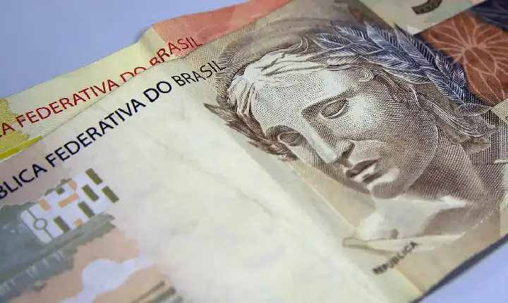 Receita paga lote da malha fina do Imposto de Renda de fevereiro