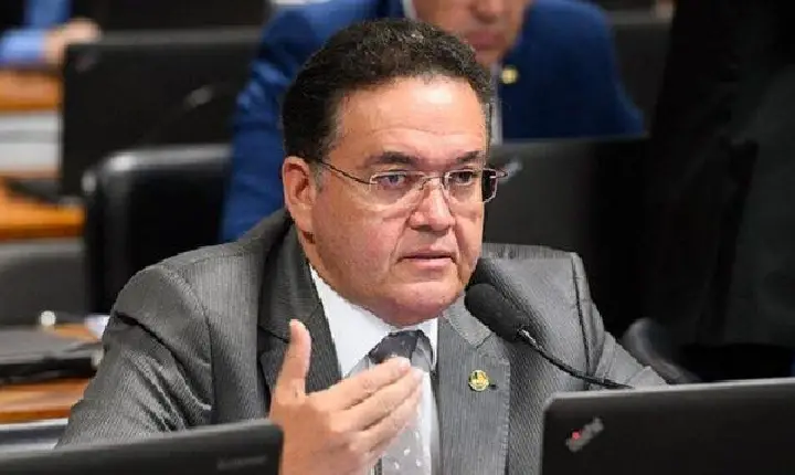 Reforma tributária deve ser votada até a metade de 2021, afirma presidente da comissão mista