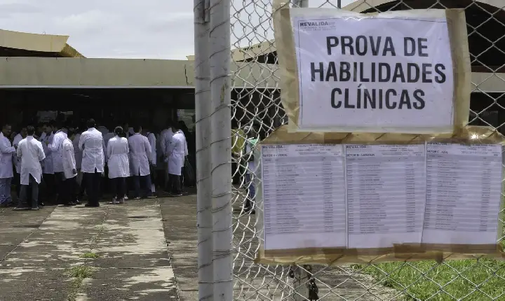 Revalida 2026/2: prazo de envio de diploma médico termina dia 19