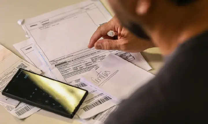 Salário mínimo de R$ 1.621 começa a valer nesta quinta-feira