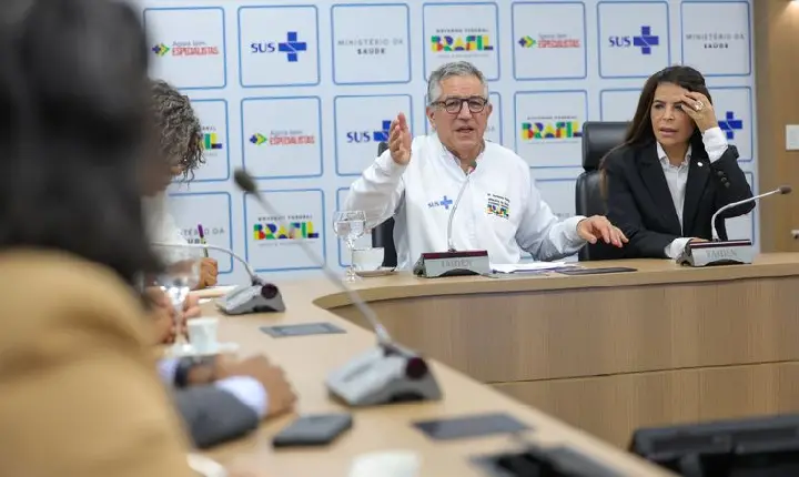 Saúde anuncia compra de 2,8 milhão de doses contra vírus sincicial 