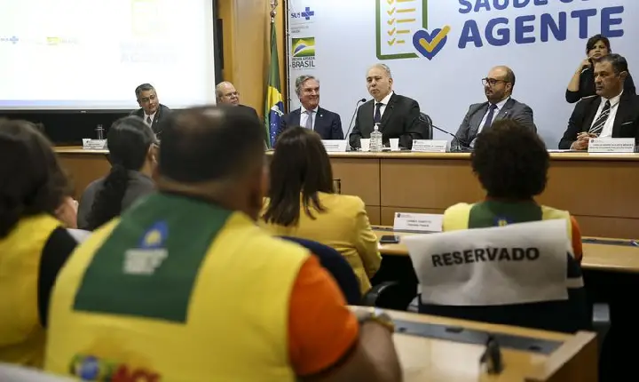 Saúde lança programa que pode capacitar 200 mil agentes comunitários