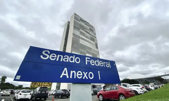 Senado aprova MP do programa de serviço voluntário