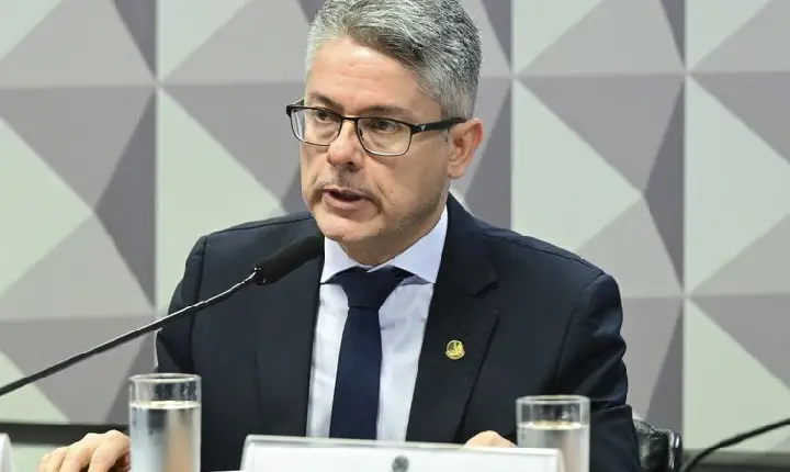 Senado aprova PL Antifacção com penas que podem chegar a 120 anos