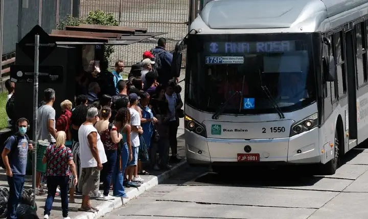 Setor de serviços cresce 0,6% em setembro; oitavo mês seguido de alta