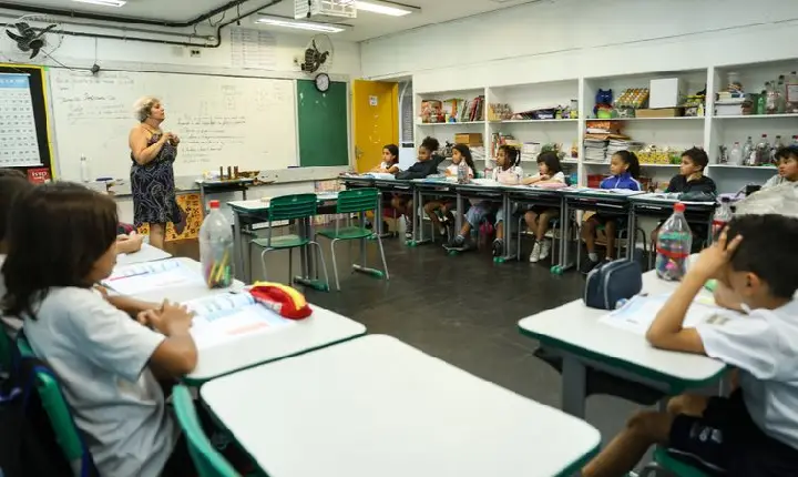 STF analisa se recreio integra jornada de trabalho de professores