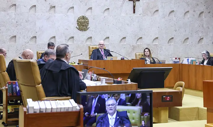 STF suspende julgamento sobre mandato-tampão para governo do Rio