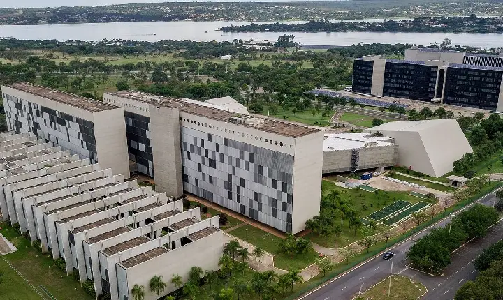 STJ abre sindicância contra ministro acusado de importunação sexual 