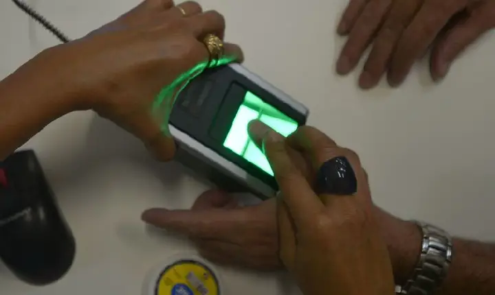 TREs informam até quarta-feira municípios com identificação híbrida 