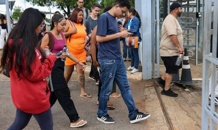 Veículos da EBC fazem cobertura especial do Enem 2025 neste domingo 