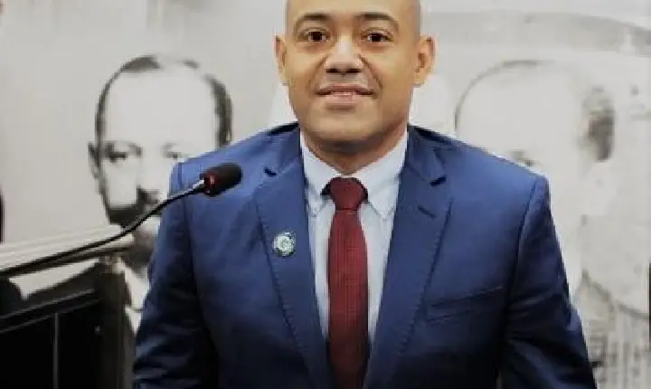 𝐂𝐎𝐕𝐈𝐃𝟏𝟗:Vereador 𝐉𝐮𝐧𝐢𝐧𝐡𝐨 𝐬𝐨𝐥𝐢𝐜𝐢𝐭𝐚...