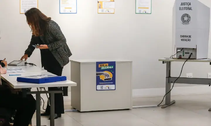 Votação começa com poucas filas na zona sul de São Paulo